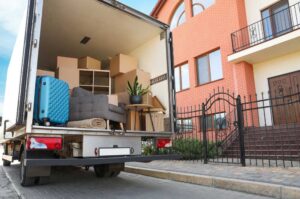 Why Hiring a Small Moving Company Is Better for Local Moves